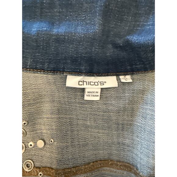 Chico’s Americana Fireworks Denim Jacket Size 2 Studded Stars Distressed Hem - Picture 4 of 8